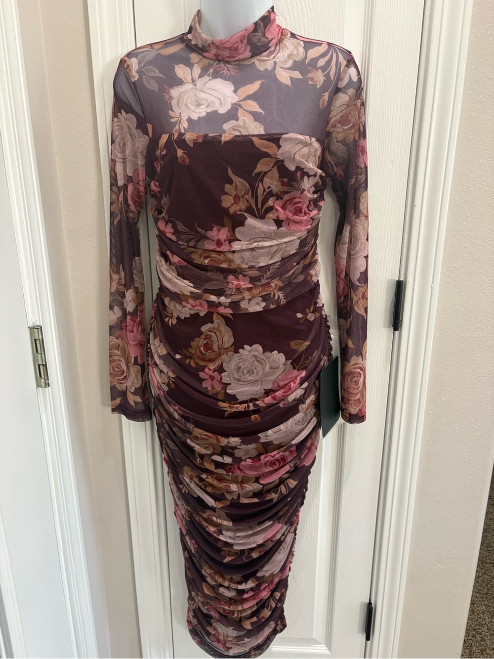Lulu's Impressive Flirt Plum Floral Mesh Long-Sleeve Midi Dress